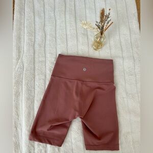 Wunder Train HR Short 8”